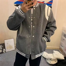 灰色