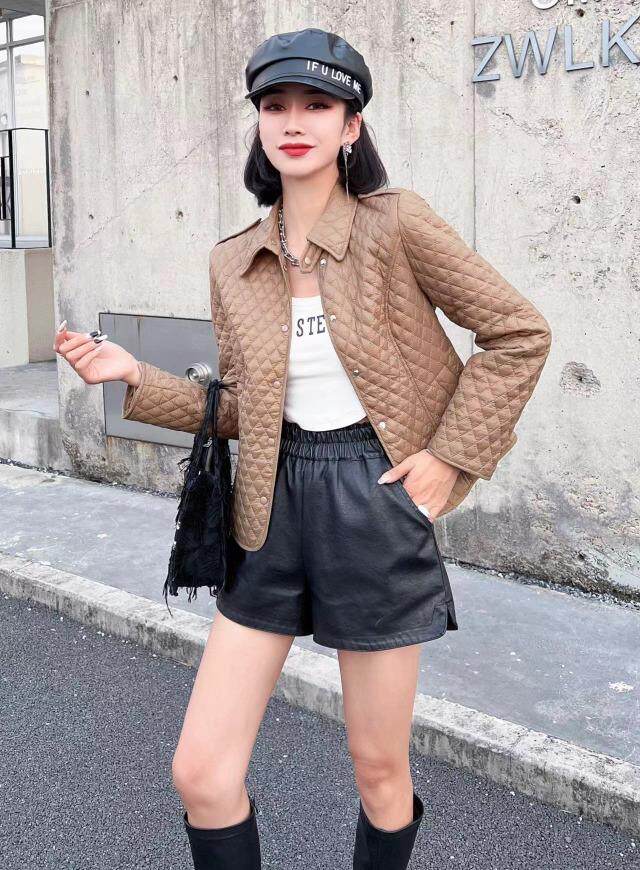 衣简单休身款，三色、四个尺码，女装棉衣/棉服，依柏璐(1F)