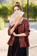 新中式外套女2025春秋新款小个子宽松洋气时尚国风缎面刺绣短上衣，女装短外套，缘衣格