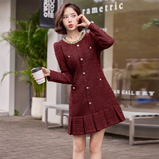 2025春秋装新款圆领单排扣长袖时尚休闲短款连衣裙，女装连衣裙，天丝秀