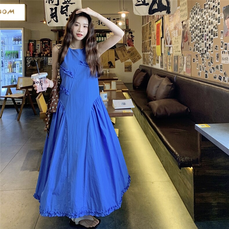 减龄休闲蓝色无袖背心连衣裙女夏季2025新款显瘦木耳边拼接长裙潮,女装连衣裙,维壹