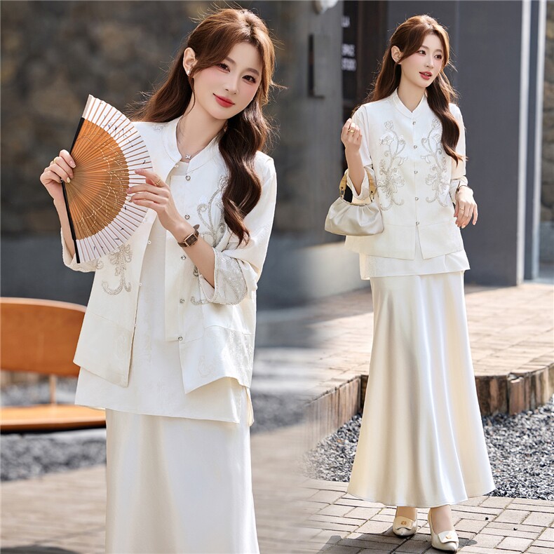 现货春装新款简约时尚休闲重工艺钉珠减龄马甲可组合三件套半裙衫，女装马甲，韩美纤衣