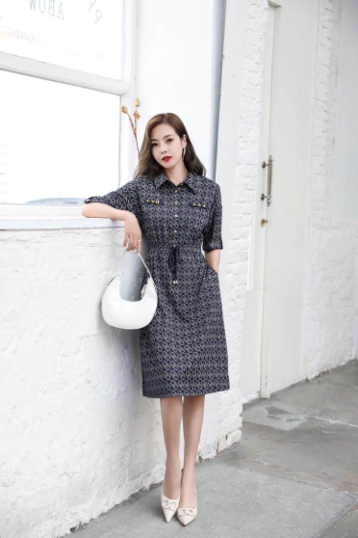 超立体修身连衣裙，女装连衣裙，艾妮莉