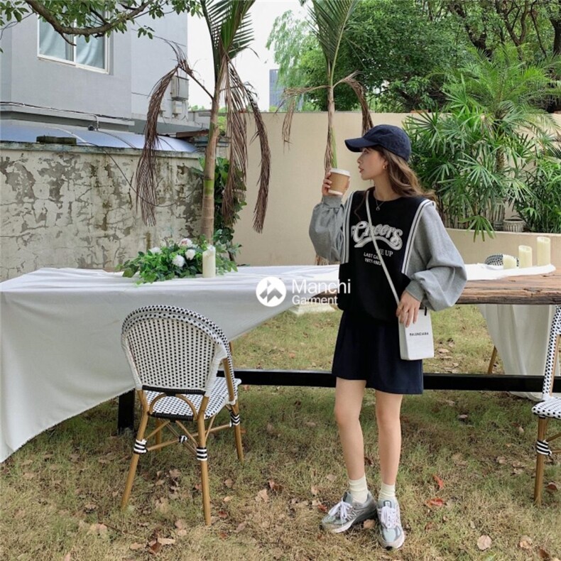 现货秋装字母休闲卫衣，女装卫衣/绒衫，A 米 格