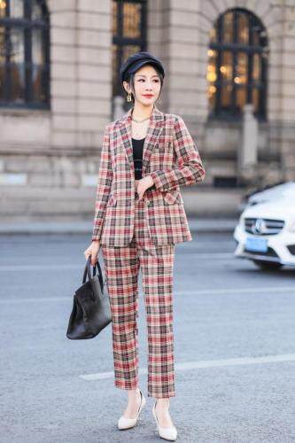 2021时尚格子春装新款套装，女装职业装，春语雨桐