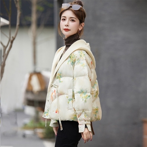 欣品汇2023年冬季Y90花色白鸭绒宽松短款羽绒服帽子可脱卸图片