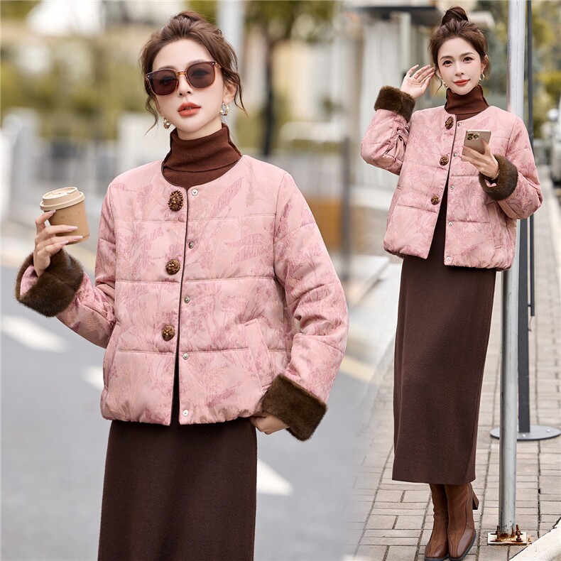 提花棉服外套女2025年秋冬新款气质高级绵羊毛填充小个子短款加厚，女装棉衣/棉服，拾衣