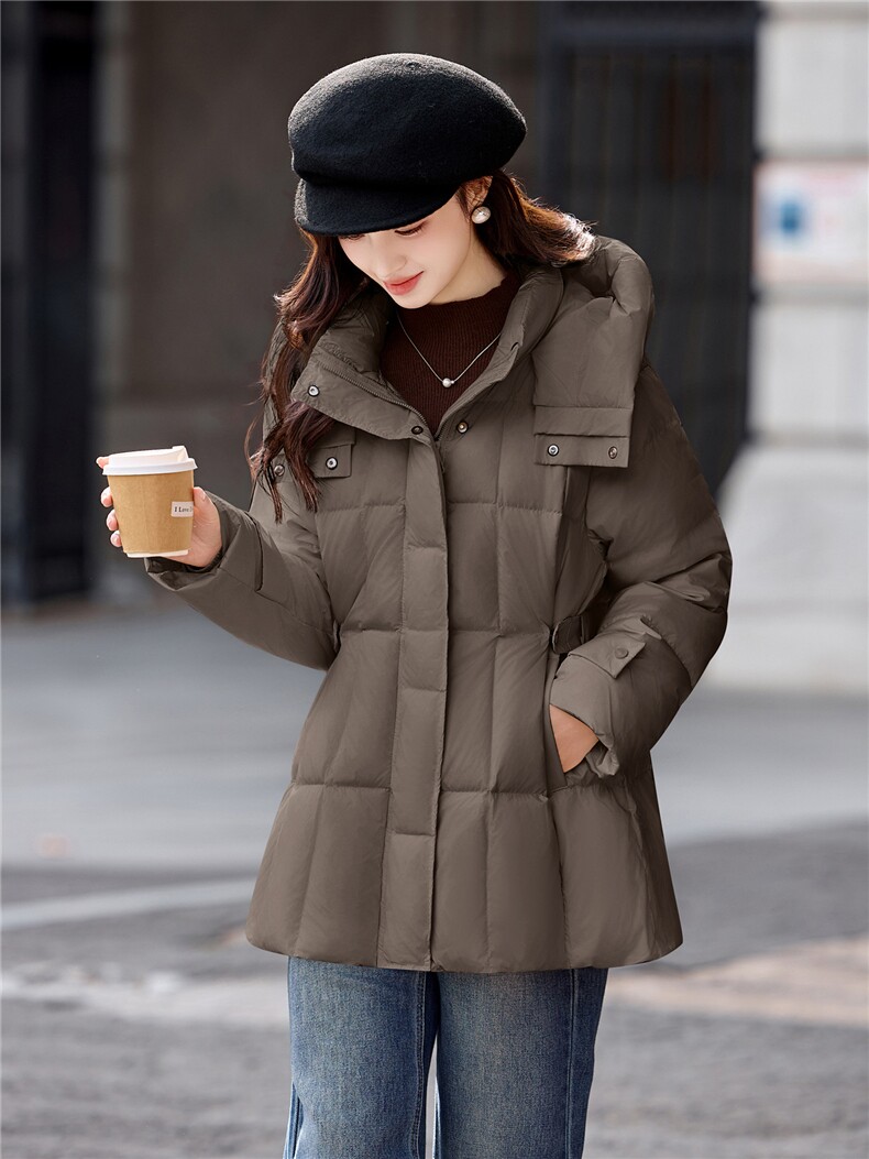 现货2025冬季新款肌理感白鸭绒羽绒服女设计感时尚连帽加厚外套,女装羽绒服,时尚俏佳人