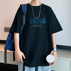 黑色