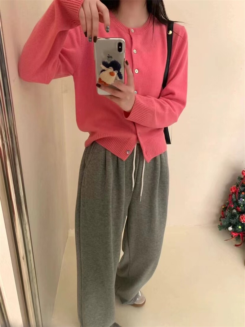红色衣服针织开衫春秋新款宽松短款显瘦洋气打底外套上衣,针织衫/毛衣,半城羊绒