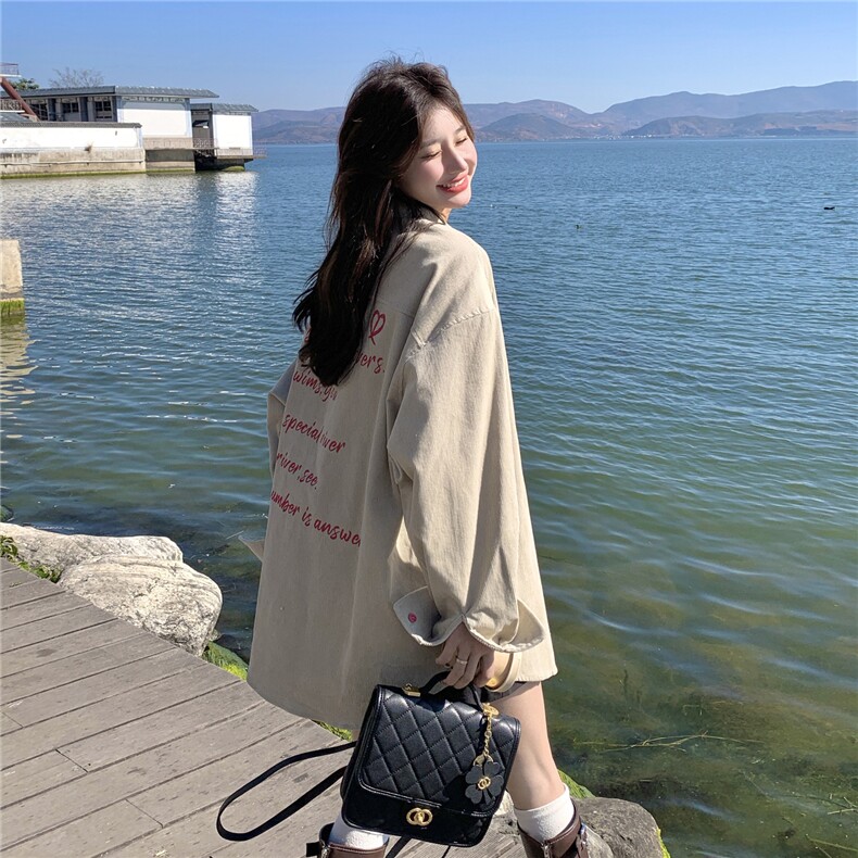 oversize撞色领带灯芯绒衬衫女春秋2026新款独特设计感学院风上衣,女装短外套,2C159