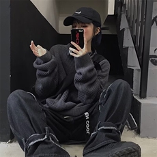 黑色