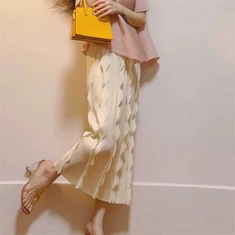 三宅风半身裙女褶皱气质系半身裙2025新款今年流行半身裙,女装半身裙,灵动羽绒服工厂