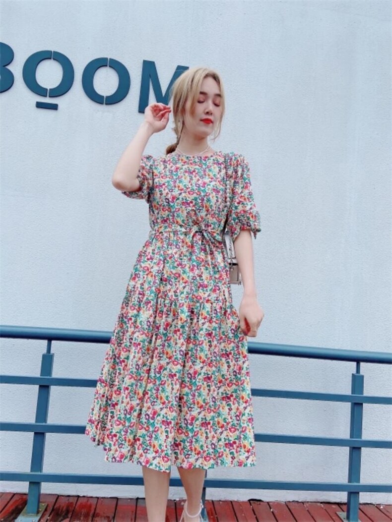 夏季新款花朵连衣裙，女装连衣裙，依岸