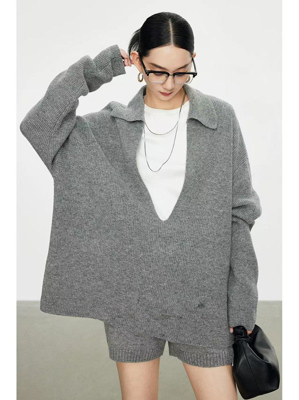 2025年秋季常规款通勤套头单件宽松V领，女装针织衫/毛衣，半城羊绒