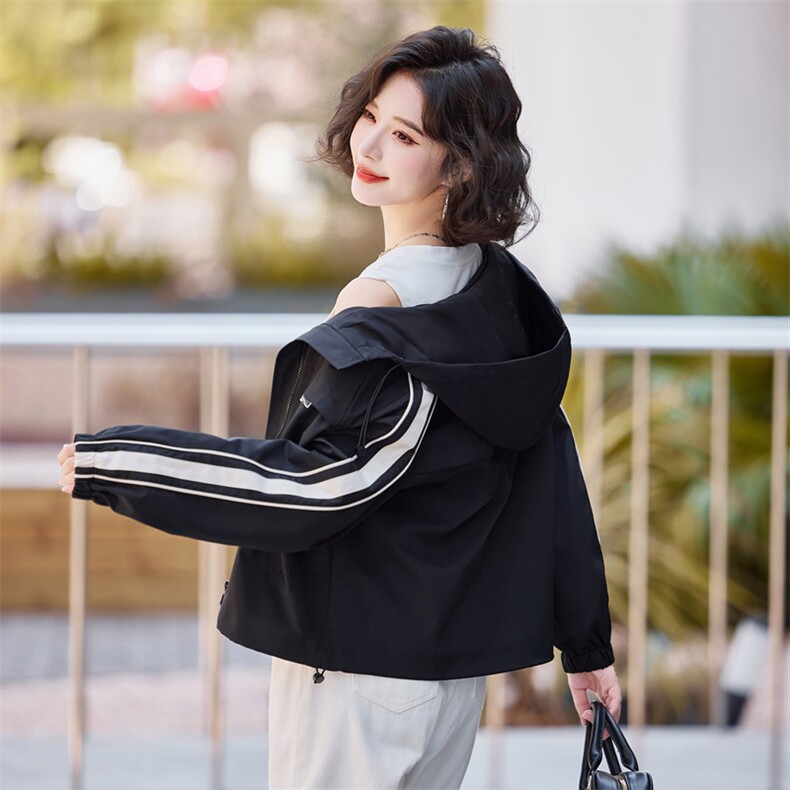 时尚拼色工装风衣外套女2024春秋新款气质减龄休闲短款小个子上衣,女装短外套,悦祺