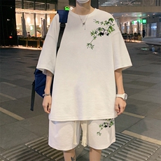 白色