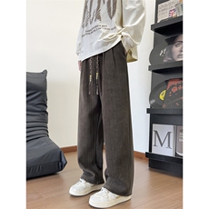 咖啡色