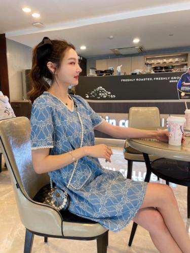 夏季新款牛仔刺绣连衣裙，女装连衣裙，衣香丽舍