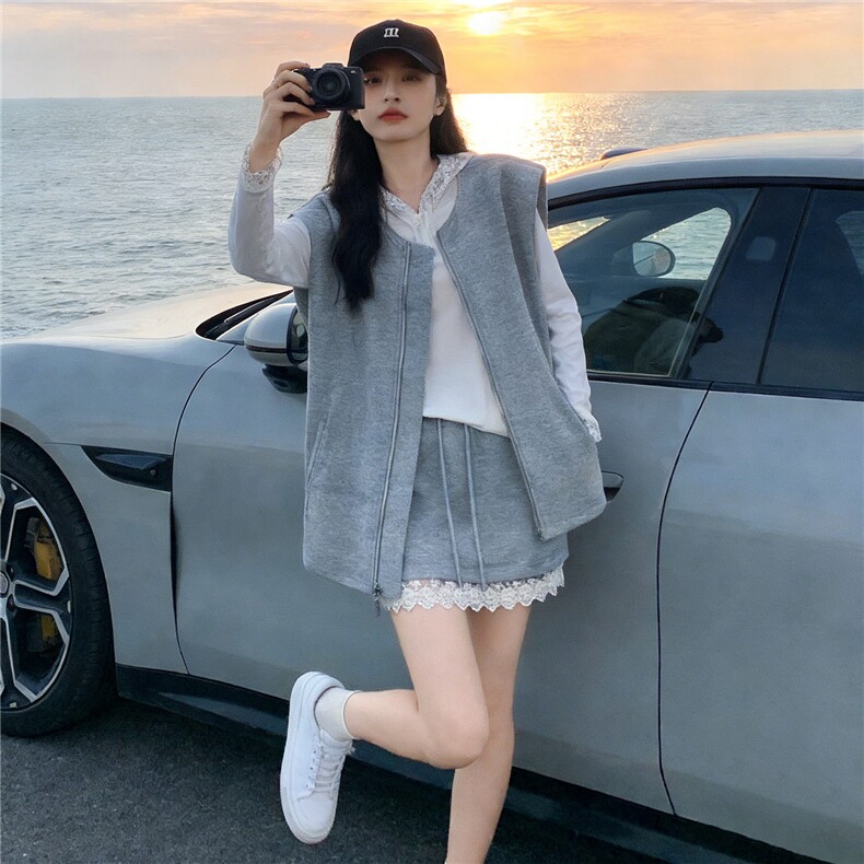 女春季新款运动休闲套装减龄马甲外套连帽T恤蕾丝花边裤裙三件套,女装套装/套裙,2C310