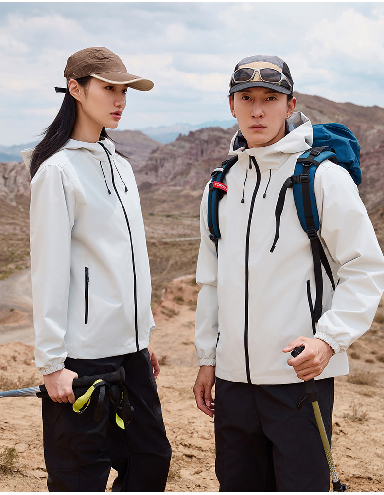 2025秋冬百搭时尚简约轻量化连帽单冲锋衣，女装短外套，衫都服饰