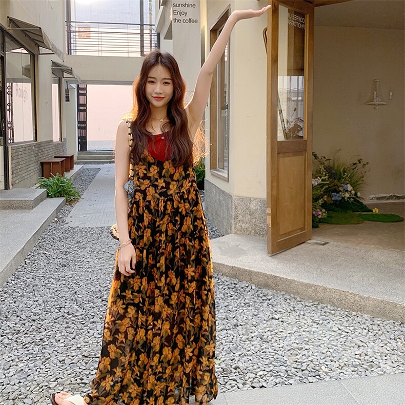 法式茶歇碎花吊带连衣裙女夏2025新款多巴胺穿搭长裙独特漂亮爆款图片