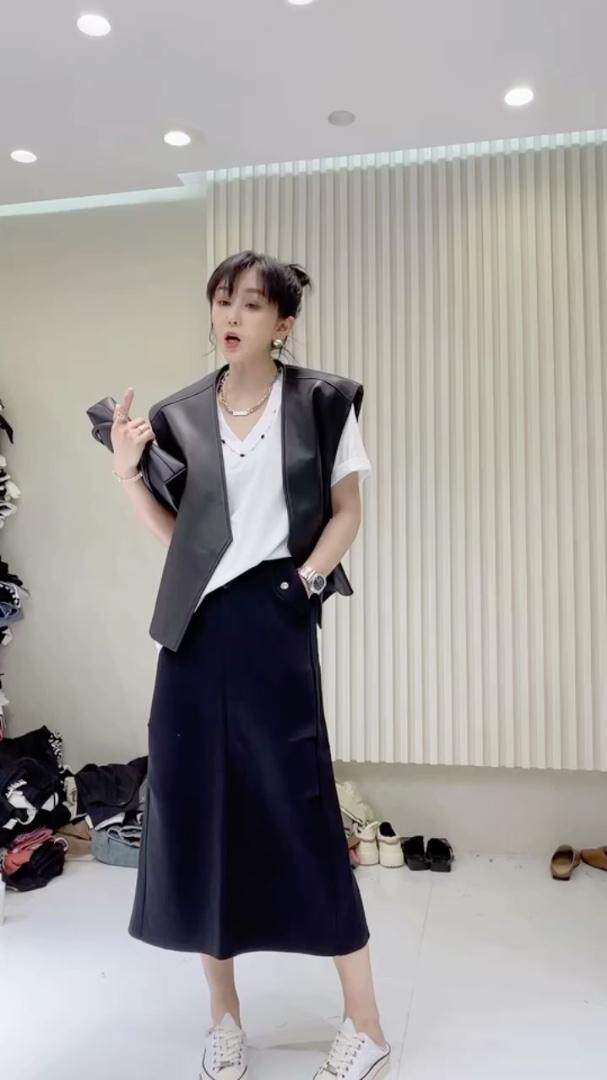 皮马甲，女装马甲，卡薇尔