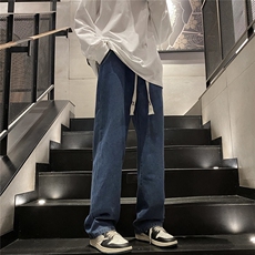 深蓝色