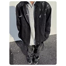 黑色