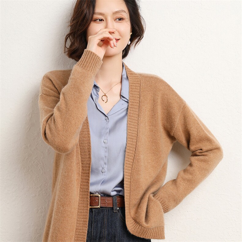 2024年秋冬季新款舒适显瘦时尚百搭V领长袖羊毛开衫,女装羊毛衫,暖圣羊羊绒