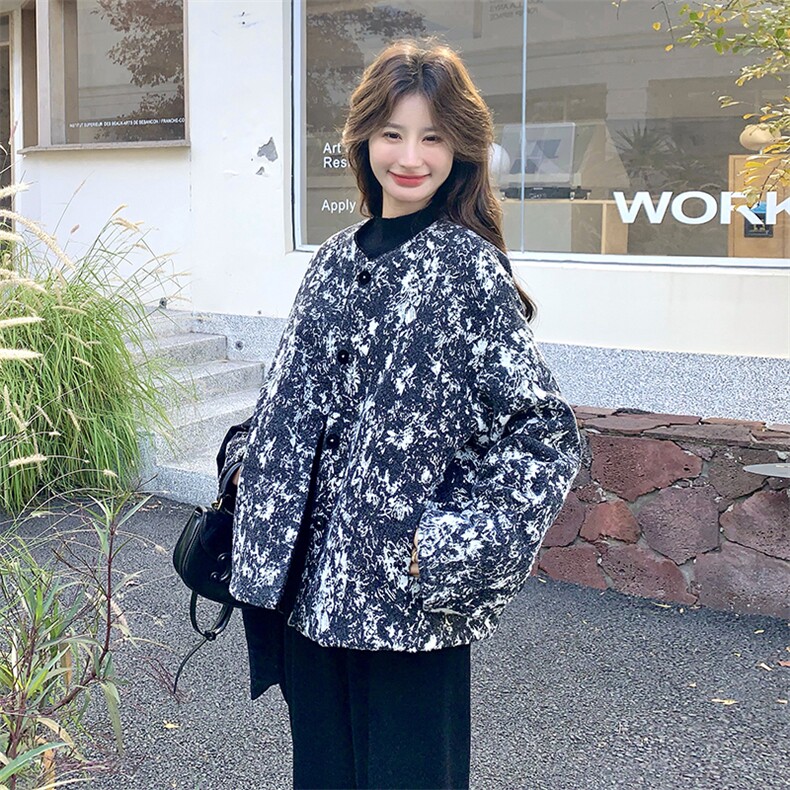 现货：冬季新款新中式印花高级感风圆领羽绒服（90白鸭绒）,女装羽绒服,2C135