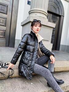 [现货]修身版羽绒服，三色，三个尺码图片