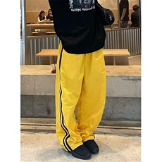 黄色