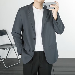 轻熟风免烫小西装男士韩版早秋潮流帅s黑色休闲商务西服外套Y70