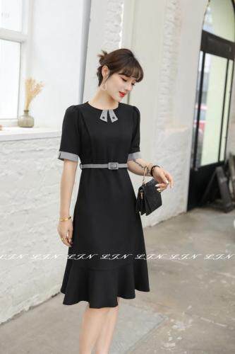 净色收腰连衣裙，女装连衣裙，莲佳妮