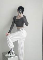 白色