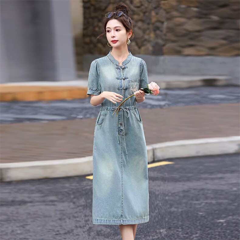 新中式G风牛仔连衣裙女2026夏季款时尚洋气薄款收腰显瘦短袖裙子,女装连衣裙,意芙