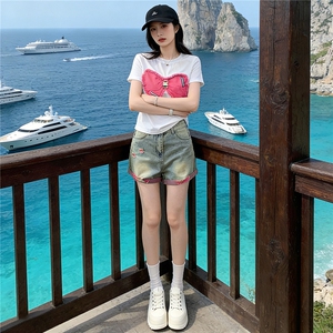 学院风网红时尚套装女夏款圆领刺绣蝴蝶结短袖阔腿牛仔短裤两件套图片
