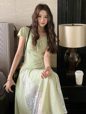 蕾丝拼接绿色连衣裙女夏2025新款高级感流行绝美超火小众设计感，女装连衣裙，浙宝305