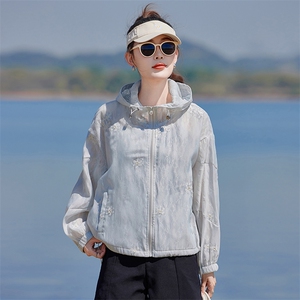 今年流行独特花花立领白色外套女春2025新款小个子防晒棒球服夹克图片