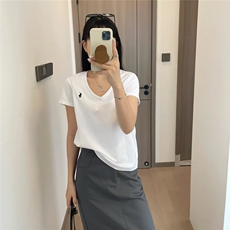 白色