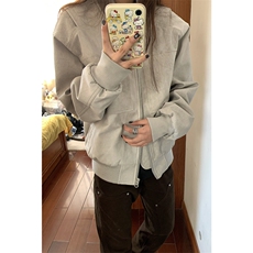 灰色