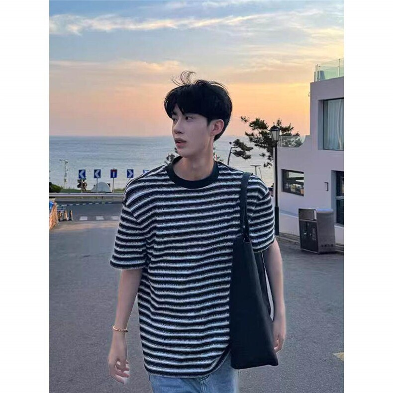DT149-P50夏季短袖条纹设计宽松休闲潮流薄款新款半袖-网图现货图片