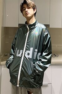 港风炫彩反光夹克男大码宽松字母印花外套 A090-JK50 P85 限118图片