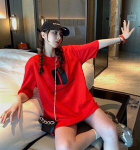 （现货）新款夏装T桖?包包图片