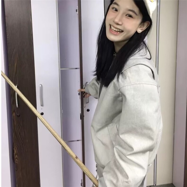 单件长袖宽松型春秋新款休闲宽松棒球服外套女百搭开衫翻领常规,女装短外套,星座506A
