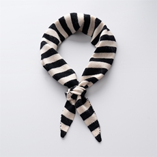 2025舒适百搭简约秋冬新款保暖软糯彩条三角巾，围巾，臻歆羊绒