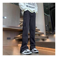 黑色