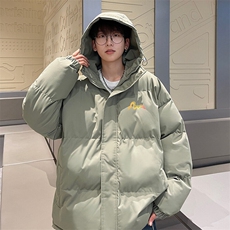灰绿色