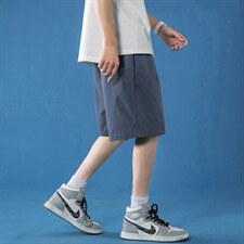 K208P20蓝底纯色休闲宽松港风学生情侣五分裤沙滩裤夏装青年，男装休闲裤，电商A050